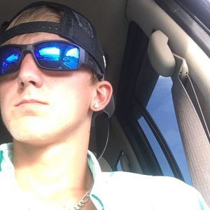 Meet your Posher, Bradley